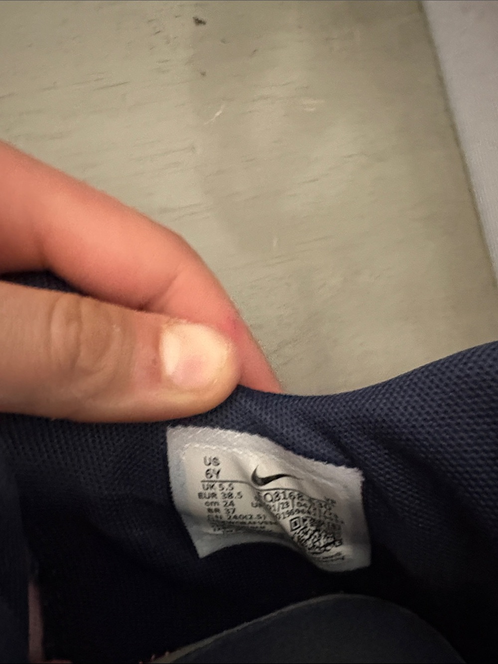 Giannis Nike Basketball Sneakers - Picture 4 of 4